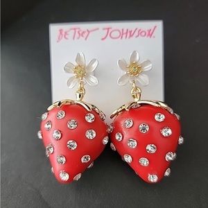 BETSEY JOHNSON Gold Tone White Flower Red Strawberry Drop Stud Crystal Earrings